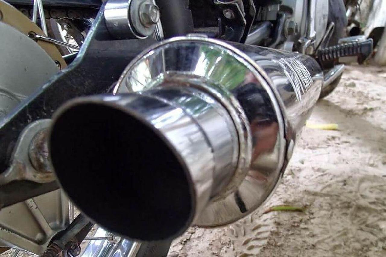 JUÍZ PROÍBE MOTOS COM CANO DE ESCAPE ADULTERADO E VEÍCULOS SERÃO APREENDIDOS JUÍZ PROÍBE MOTOS COM CANO DE ESCAPE ADULTERADO E VEÍCULOS SERÃO APREENDIDOS