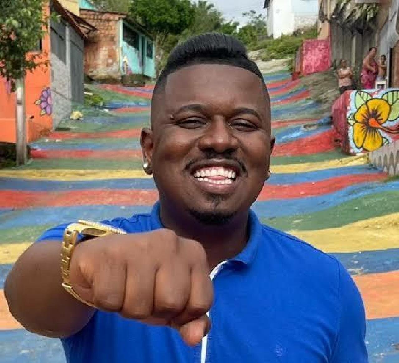 CONHEÇA FABRÍCIO ‘PANCADINHA’, O PAGODEIRO DO SUL DA BAHIA QUE SE TORNOU DEPUTADO ESTADUAL CONHEÇA FABRÍCIO ‘PANCADINHA’, O PAGODEIRO DO SUL DA BAHIA QUE SE TORNOU DEPUTADO ESTADUAL