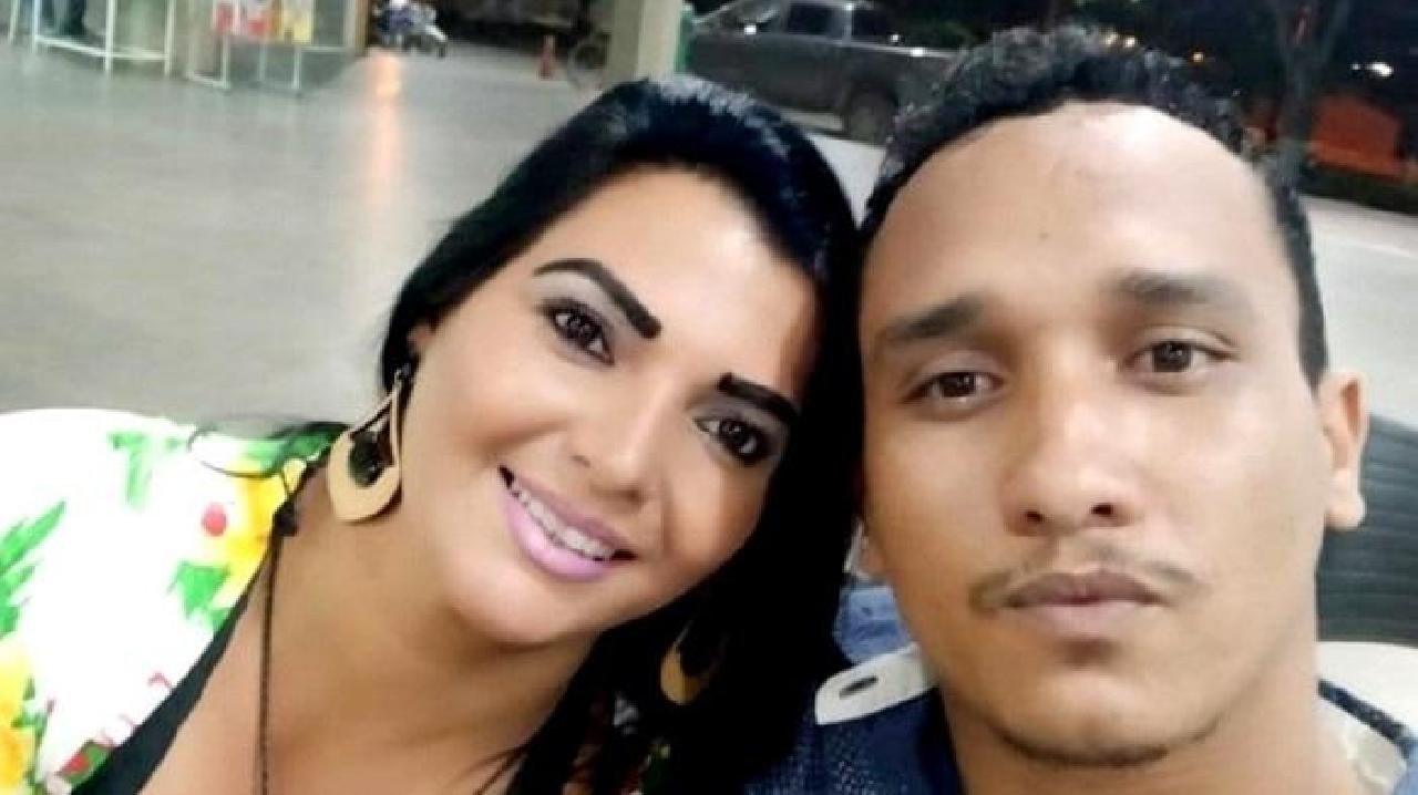 EUNÁPOLIS: ACUSADO DE MATAR COMPANHEIRA A PAULADAS É PRESO EUNÁPOLIS: ACUSADO DE MATAR COMPANHEIRA A PAULADAS É PRESO