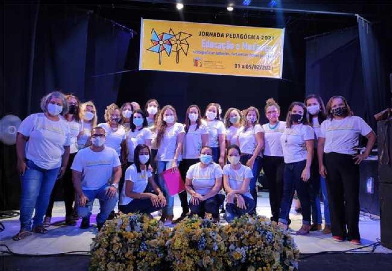 PRÉ-JORNADA INICIA PREPARAÇÃO DOS TRABALHADORES DA EDUCAÇÃO MUNICIPAL DE ILHÉUS EM 2021 PRÉ-JORNADA INICIA PREPARAÇÃO DOS TRABALHADORES DA EDUCAÇÃO MUNICIPAL DE ILHÉUS EM 2021