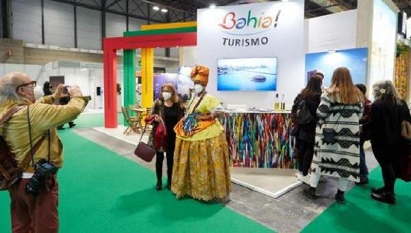 MESMO COM O SURTO DE ÔMICRON A SECRETARIA DE TURISMO DA BAHIA PARTICIPA DE EVENTO PARA ATRAIR TURISTAS