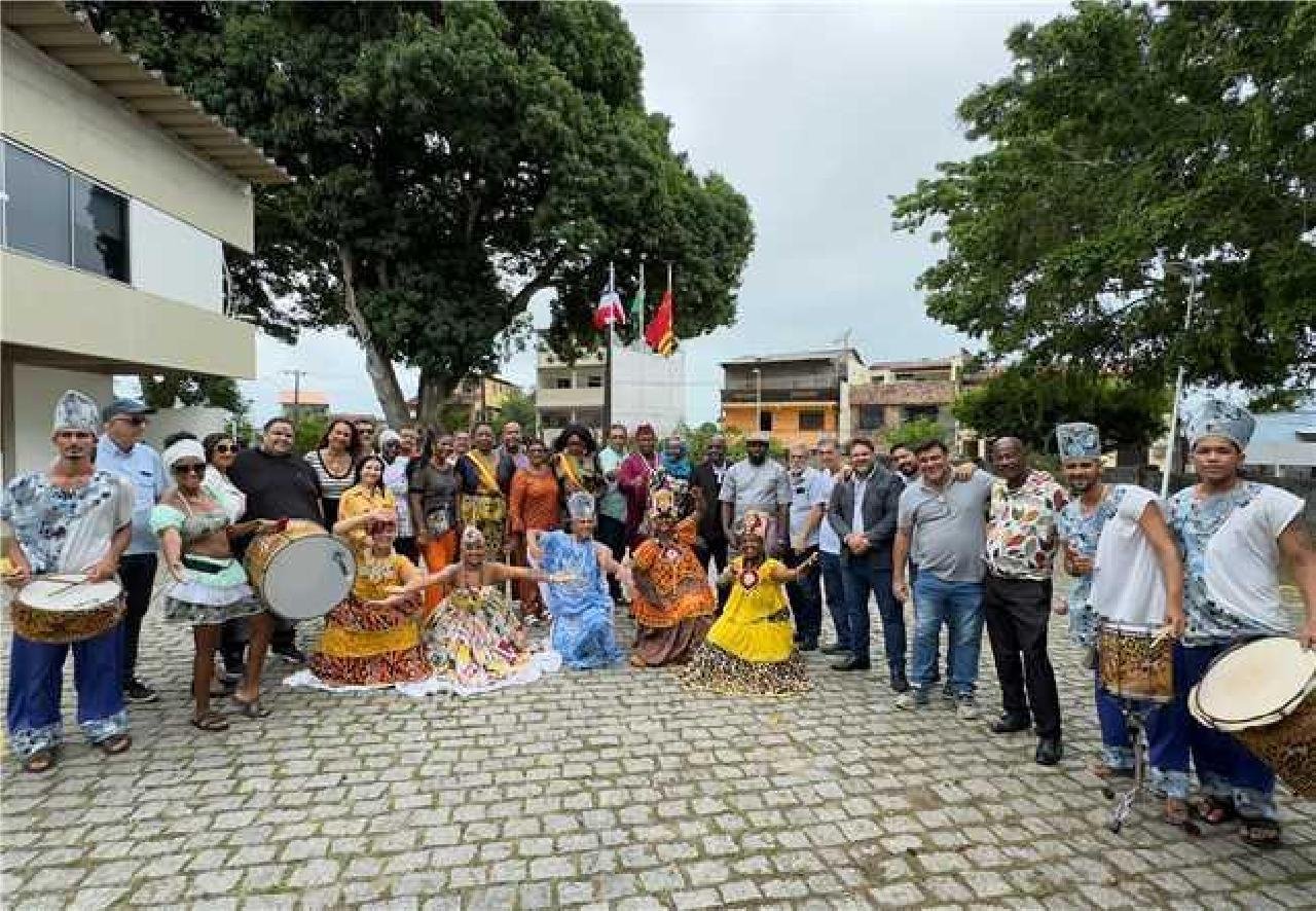 PRODUTORES DE CACAU CAMARONESES FIRMAM PARCERIA DE COOPERAÇÃO TÉCNICA COM ILHÉUS PRODUTORES DE CACAU CAMARONESES FIRMAM PARCERIA DE COOPERAÇÃO TÉCNICA COM ILHÉUS