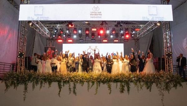 ILHÉUS CELEBRA A UNIÃO DE 35 CASAIS EM CASAMENTO COMUNITÁRIO
