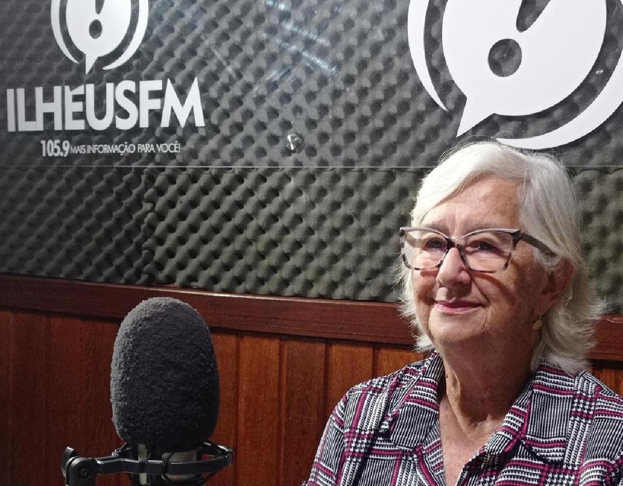 "EU NÃO VOU FAZER OPOSIÇÃO AO GOVERNO VALDERICO", DECLAROU VEREADORA RÚBIA CARVALHO (AGIR)