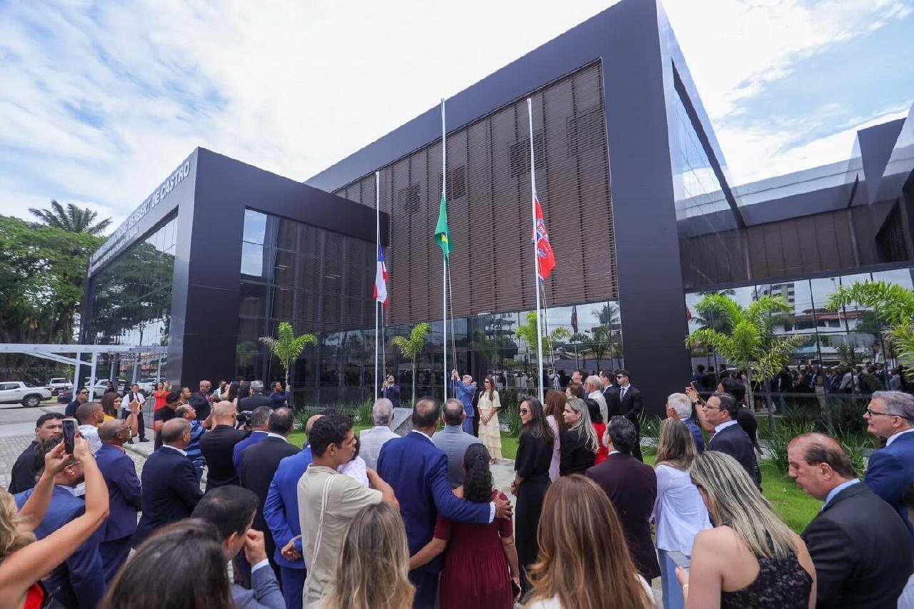 CERIMÔNIA CELEBRA INAUGURAÇÃO DO NOVO FÓRUM EPAMINONDAS BERBET DE CASTRO EM ILHÉUS