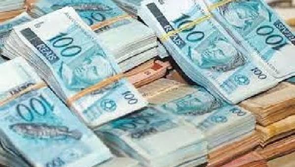 ILHÉUS: MARÃO QUER ECONOMIZAR QUASE R$ 1 MILHÃO COM CORTES DE  SALÁRIOS