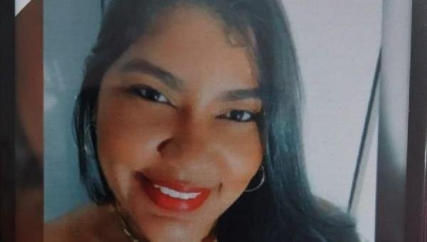 MULHER É MORTA A FACADAS PELO EX-MARIDO EM FRENTE À UPA DA CONQUISTA, EM ILHÉUS MULHER É MORTA A FACADAS PELO EX-MARIDO EM FRENTE À UPA DA CONQUISTA, EM ILHÉUS