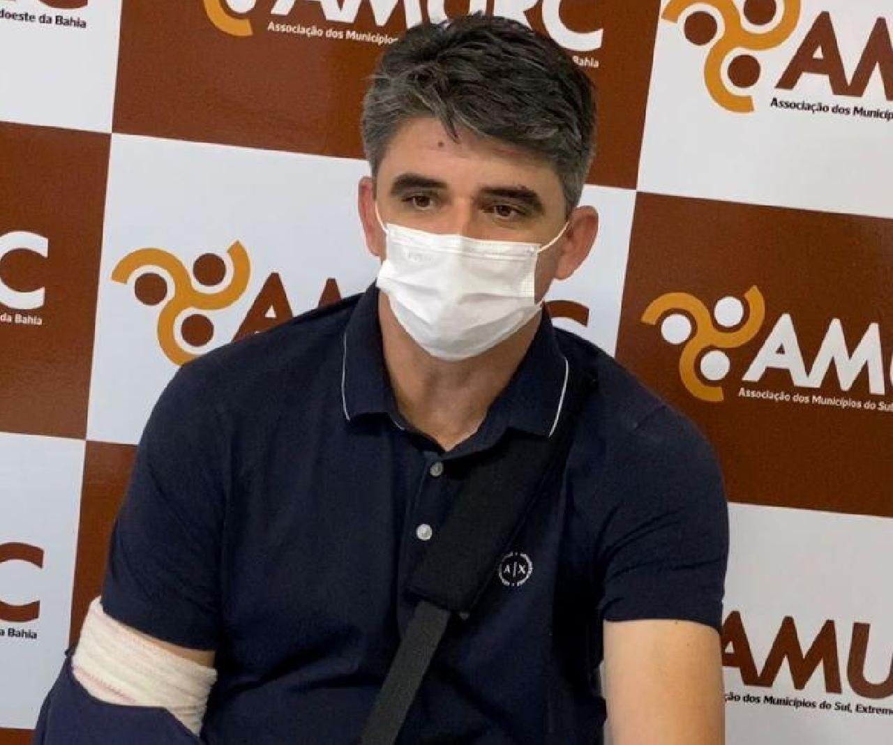 ENCHENTES: PREFEITOS COBRAM PLANOS DOS GOVERNOS FEDERAL E ESTADUAL PARA RECONSTRUÇÃO DE CIDADES  ENCHENTES: PREFEITOS COBRAM PLANOS DOS GOVERNOS FEDERAL E ESTADUAL PARA RECONSTRUÇÃO DE CIDADES