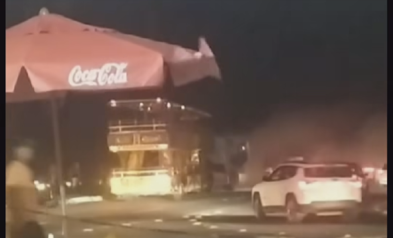 CARRETA FURACÃO PEGA FOGO EM ILHÉUS CARRETA FURACÃO PEGA FOGO EM ILHÉUS