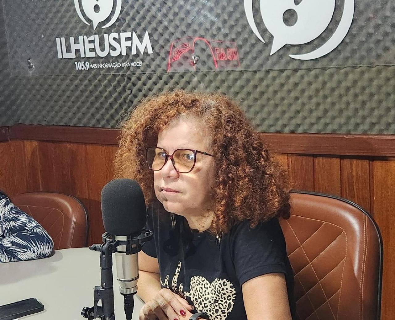 “NÃO É POSSÍVEL QUE AS MULHERES TENHAM QUE VIVER TUTELADAS PELA PRESENÇA DE UM HOMEM PARA SAIR DE CASA”, DIZ VEREADORA ENILDA