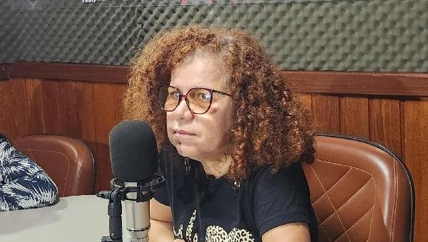 “NÃO É POSSÍVEL QUE AS MULHERES TENHAM QUE VIVER TUTELADAS PELA PRESENÇA DE UM HOMEM PARA SAIR DE CASA”, DIZ VEREADORA ENILDA