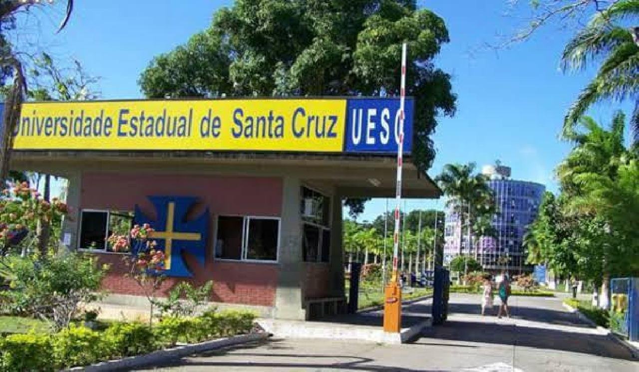 CONSELHO UNIVERSITÁRIO DA UESC AUTORIZA AULAS NÃO PRESENCIAIS DURANTE A PANDEMIA CONSELHO UNIVERSITÁRIO DA UESC AUTORIZA AULAS NÃO PRESENCIAIS DURANTE A PANDEMIA