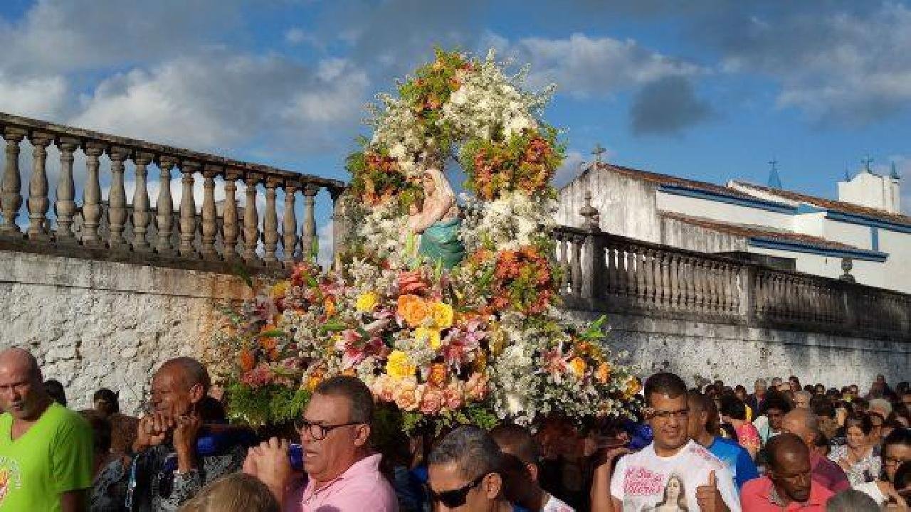 ILHÉUS: MUDANÇA NO TRAJETO TRADICIONAL DA PROCISSÃO DE NOSSA SENHORA DAS VITÓRIAS NO CENTRO GERA POLÊMICA ENTRE CATÓLICOS