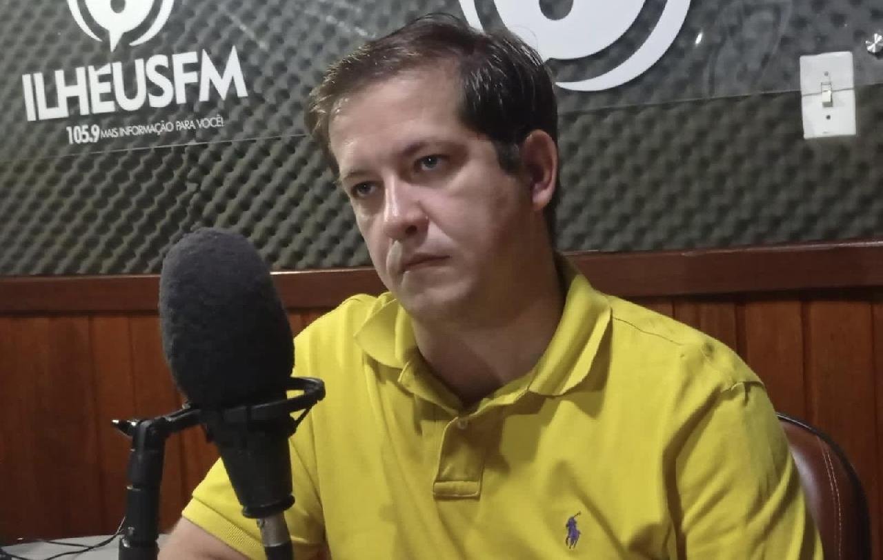 LIVRO 'REDES SOCIAIS E SEUS IMPACTOS NA AUTOESTIMA' DE GILDO RORATO, SERÁ LANÇADO AMANHÃ (2), EM ILHÉUS LIVRO 'REDES SOCIAIS E SEUS IMPACTOS NA AUTOESTIMA' DE GILDO RORATO, SERÁ LANÇADO AMANHÃ (2), EM ILHÉUS
