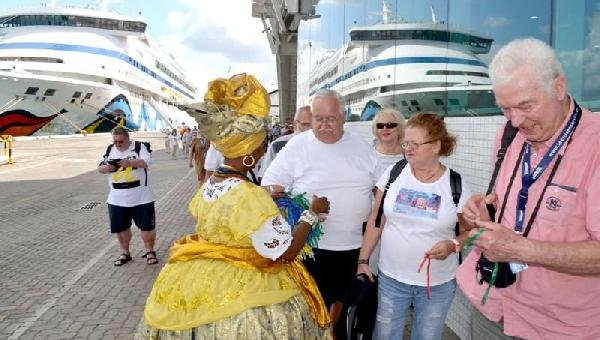 PORTO DE SALVADOR DEVE RECEBER CERCA DE 15 MIL TURISTAS NO CARNAVAL