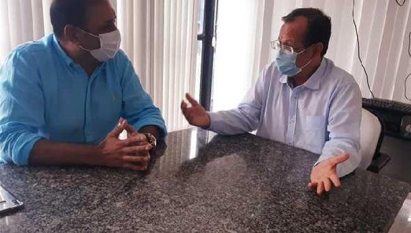 PREFEITO DE ILHÉUS E O SECRETÁRIO DE TURISMO DISCUTEM AMPLIAÇÃO DA MALHA AÉREA