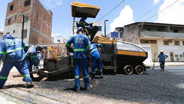 MAIS DE 70 RUAS JÁ FORAM REQUALIFICADAS ATRAVÉS DO PROGRAMA PAVIMENTA ITABUNA