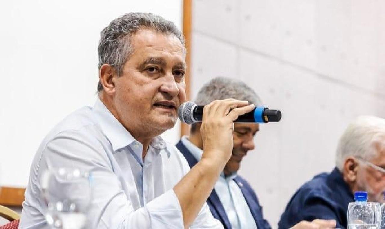 RUI COSTA DEFENDE SENADO ALINHADO COM LULA E CRITICA ARTICULAÇÃO DA FAMÍLIA BOLSONARO CONTRA O BRASIL