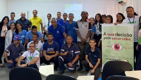 CIHDOTT DO HOSPITAL REGIONAL COSTA DO CACAU REALIZA PALESTRA NA SIPAT DE VIAÇÃO QUE TRANSPORTA CÓRNEAS CAPTADAS NA UNIDADE