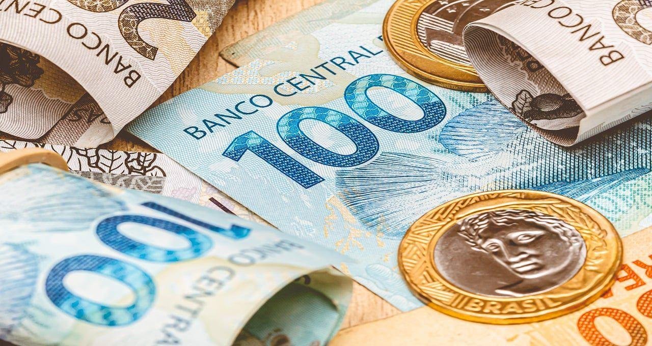 PREFEITURA DE ILHÉUS GARANTE SALÁRIOS DE DEZEMBRO, JANEIRO E FEVEREIRO A TRABALHADORES CONTRATADOS DA EDUCAÇÃO 