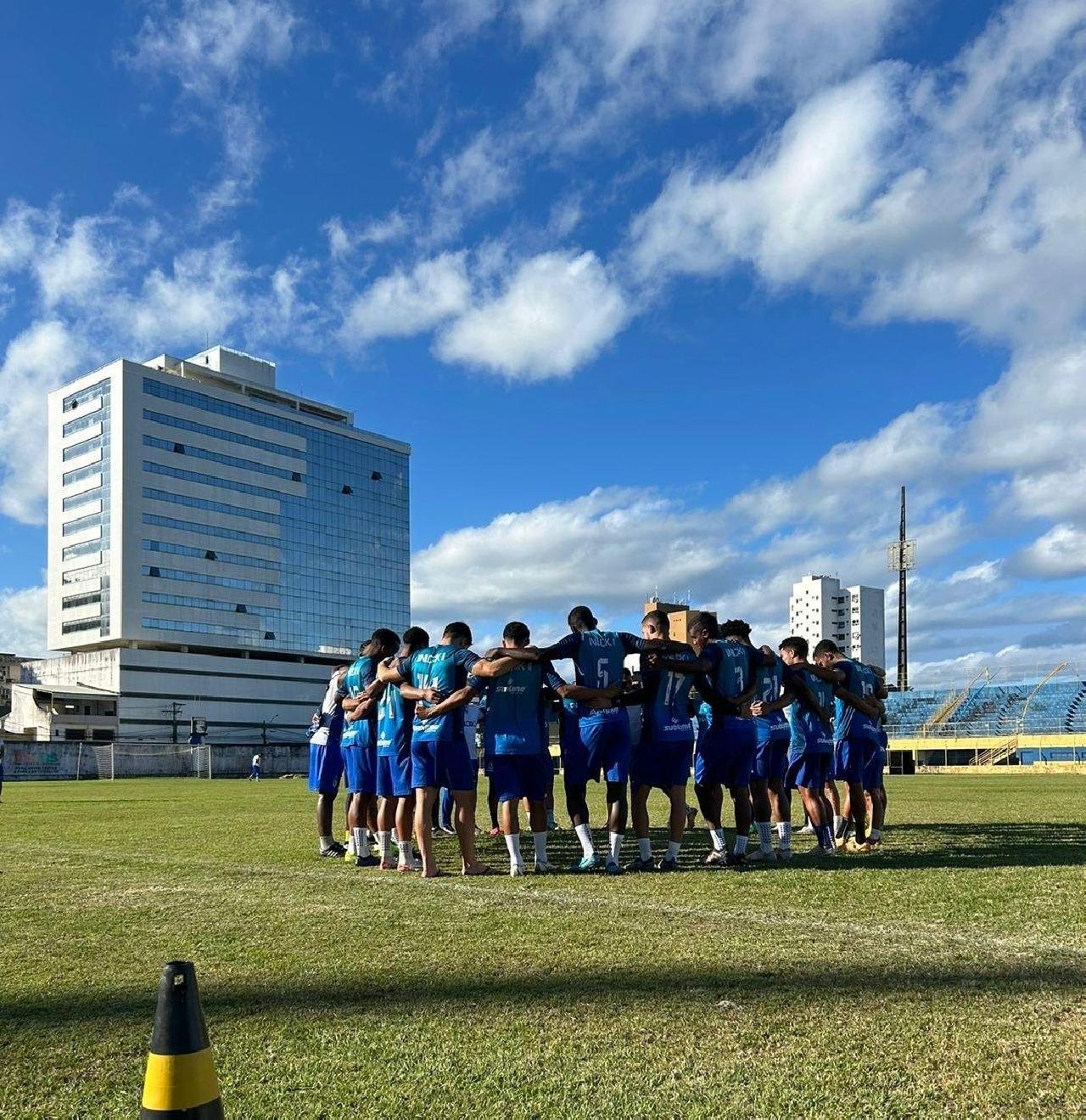 COLO-COLO SE PREPARA PARA MAIS UM EMBATE E ESTÁ A UM PASSO DE RETORNAR A ELITE DO CAMPEONATO BAIANO COLO-COLO SE PREPARA PARA MAIS UM EMBATE E ESTÁ A UM PASSO DE RETORNAR A ELITE DO CAMPEONATO BAIANO