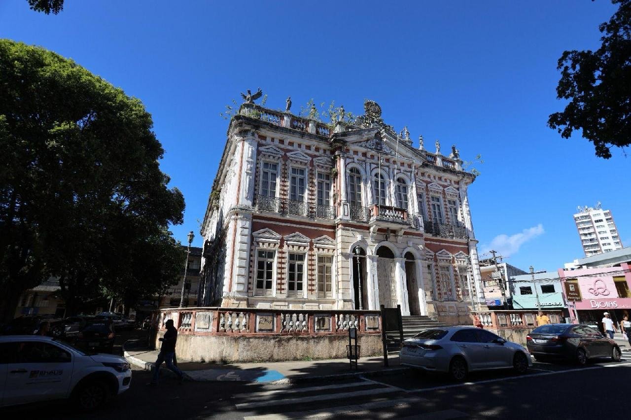 ILHÉUS PAGA R$ 1,2 MILHÃO EM RPVS E EVITA NOVOS BLOQUEIOS NAS CONTAS PÚBLICAS ILHÉUS PAGA R$ 1,2 MILHÃO EM RPVS E EVITA NOVOS BLOQUEIOS NAS CONTAS PÚBLICAS