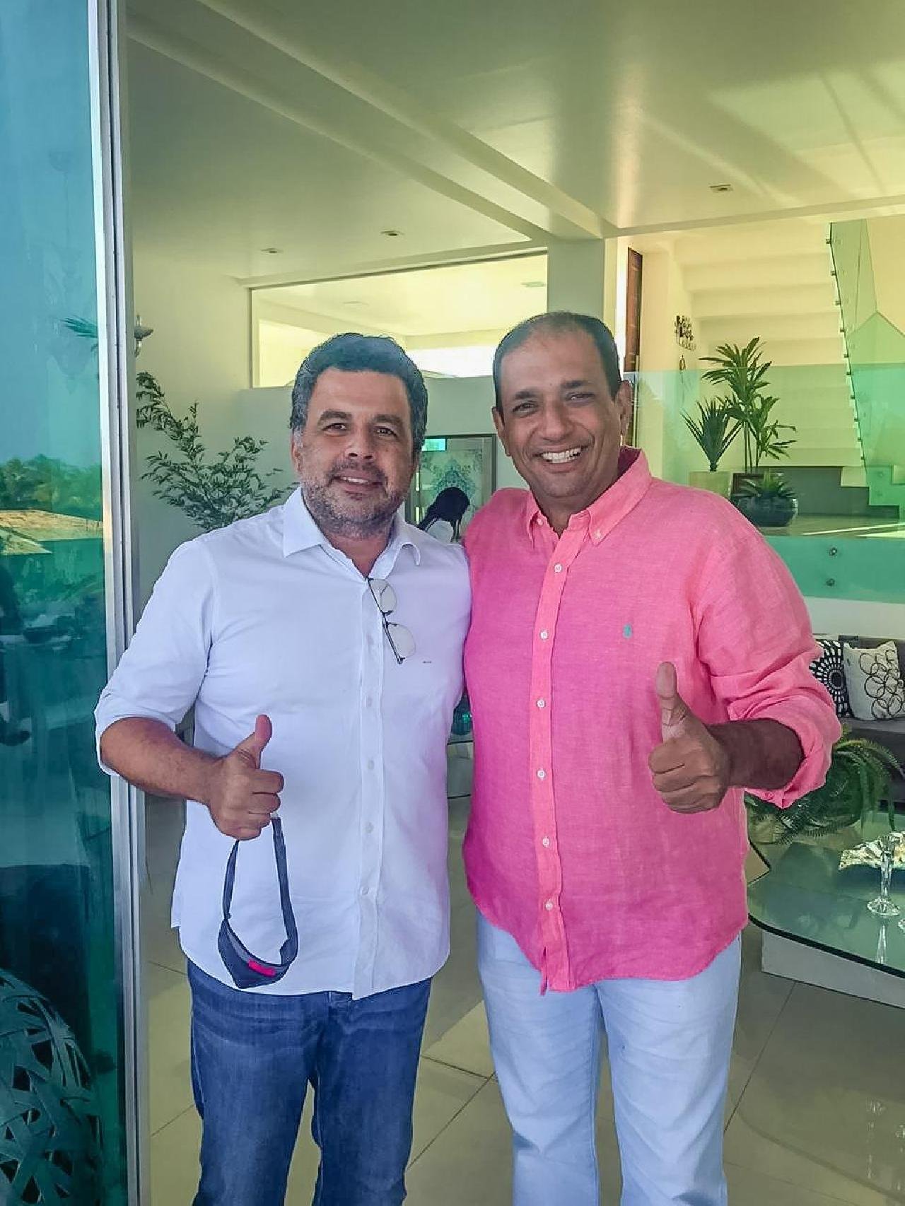 MARÃO E NETO CHAVES CONFIRMAM JEQUITIBÁ SHOPPING EM ILHÉUS MARÃO E NETO CHAVES CONFIRMAM JEQUITIBÁ SHOPPING EM ILHÉUS