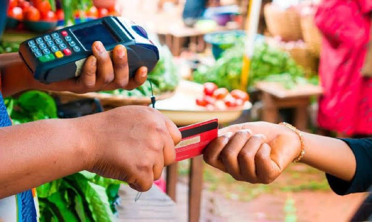 APROVADO O PL QUE REPASSARÁ AO TRABALHADOR O AUXÍLIO-ALIMENTAÇÃO EM DINHEIRO A PARTIR DO DIA 20/09 EM ILHÉUS  APROVADO O PL QUE REPASSARÁ AO TRABALHADOR O AUXÍLIO-ALIMENTAÇÃO EM DINHEIRO A PARTIR DO DIA 20/09 EM ILHÉUS
