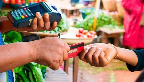 APROVADO O PL QUE REPASSARÁ AO TRABALHADOR O AUXÍLIO-ALIMENTAÇÃO EM DINHEIRO A PARTIR DO DIA 20/09 EM ILHÉUS  APROVADO O PL QUE REPASSARÁ AO TRABALHADOR O AUXÍLIO-ALIMENTAÇÃO EM DINHEIRO A PARTIR DO DIA 20/09 EM ILHÉUS