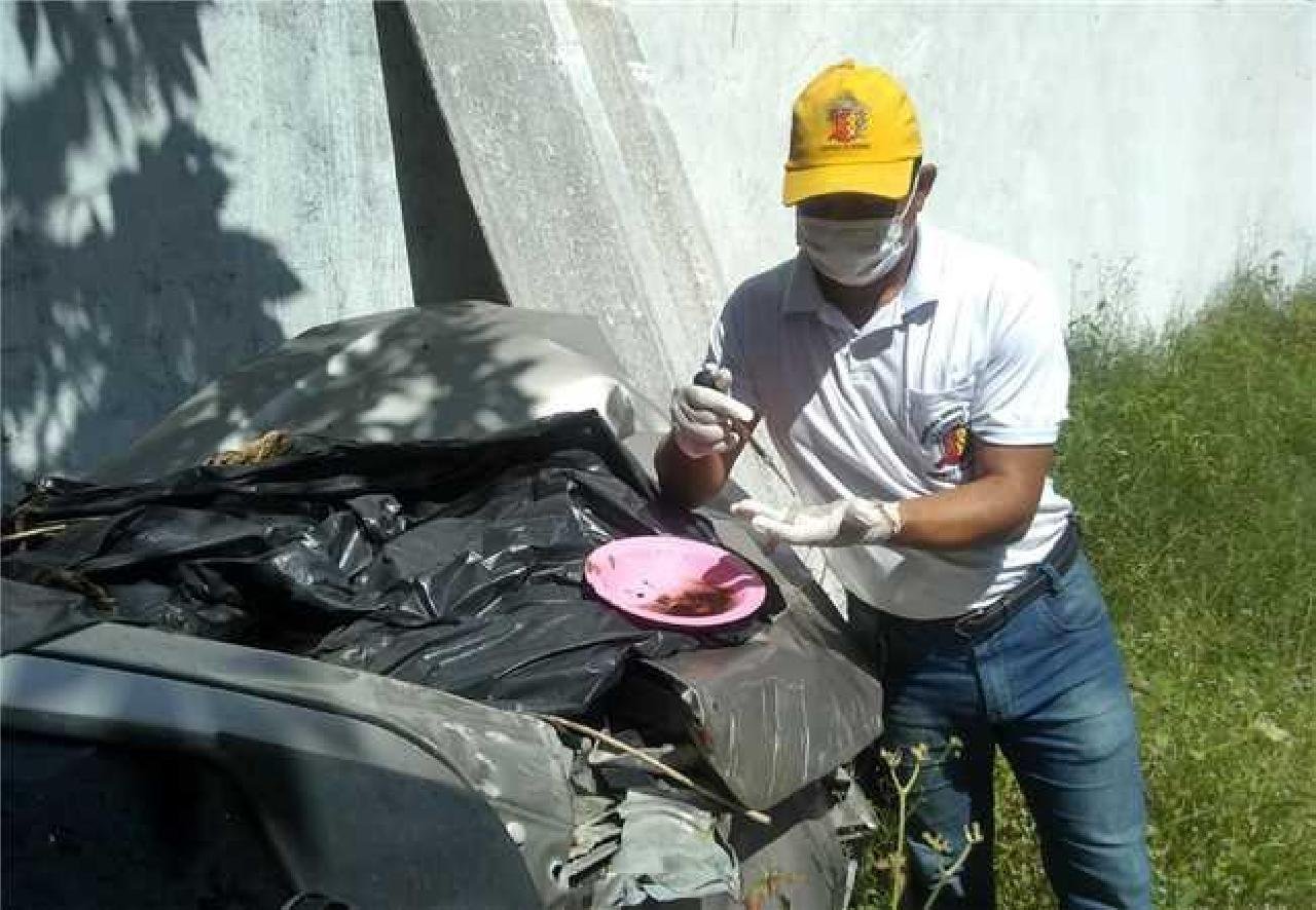 AGENTES DE ENDEMIAS REFORÇAM AÇÕES DE CONTROLE E COMBATE À DENGUE EM ILHÉUS AGENTES DE ENDEMIAS REFORÇAM AÇÕES DE CONTROLE E COMBATE À DENGUE EM ILHÉUS