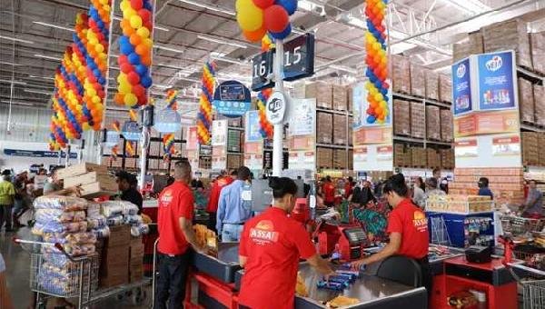ILHÉUS: CONSUMIDORES ENFRENTAM ATÉ 5 HORAS DE FILA EM NOVO HIPERMERCADO