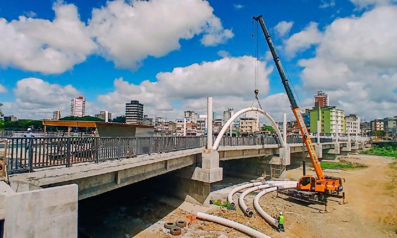 OBRAS DA NOVA PONTE DO CONCEIÇÃO AVANÇAM COM INSTALAÇÃO DE ESTRUTURA ARQUITETÔNICA