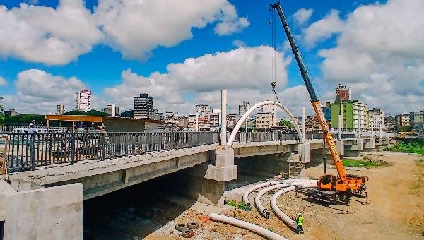 OBRAS DA NOVA PONTE DO CONCEIÇÃO AVANÇAM COM INSTALAÇÃO DE ESTRUTURA ARQUITETÔNICA
