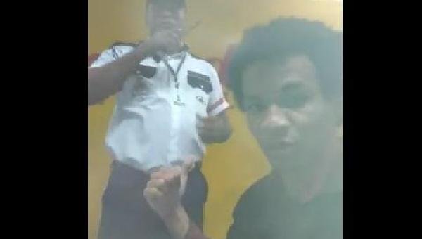 ILHEENSE É AGREDIDO EM RODOVIÁRIA DE SALVADOR E GRAVA SITUAÇÃO