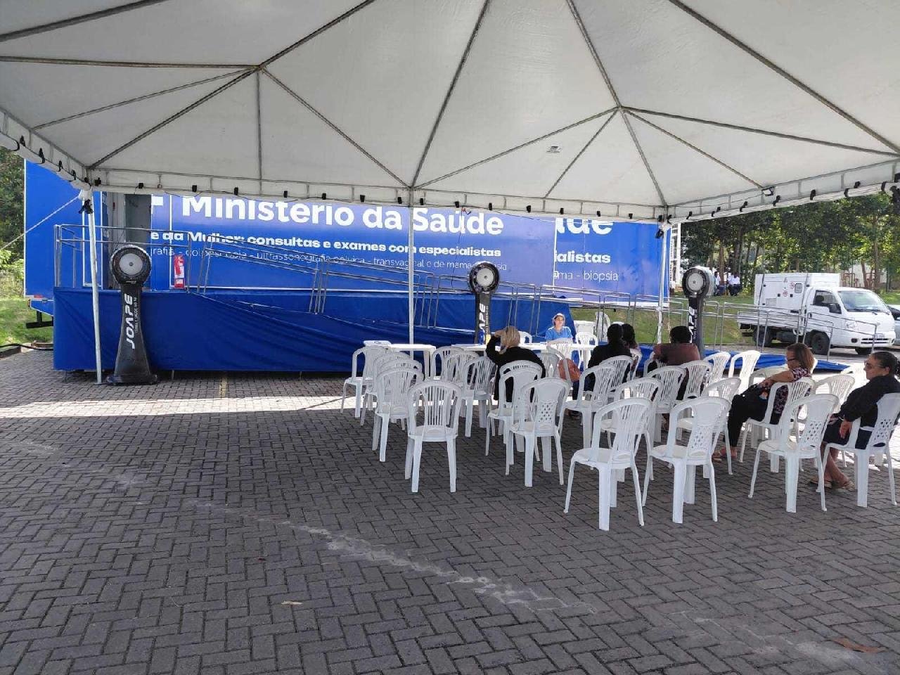 CARRETA DA SAÚDE DA MULHER AMPLIA ACESSO A ATENDIMENTO ESPECIALIZADO EM ILHÉUS