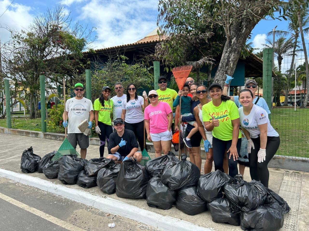 AÇÃO CONJUNTA PROMOVE LIMPEZA E CONSCIENTIZAÇÃO NA PRAIA DO MARAMATA