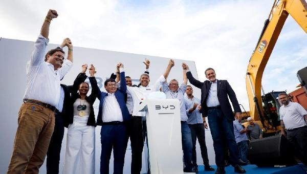 BYD INICIA OBRAS DE COMPLEXO FABRIL QUE DEVE GERAR 10 MIL EMPREGOS NA BAHIA  