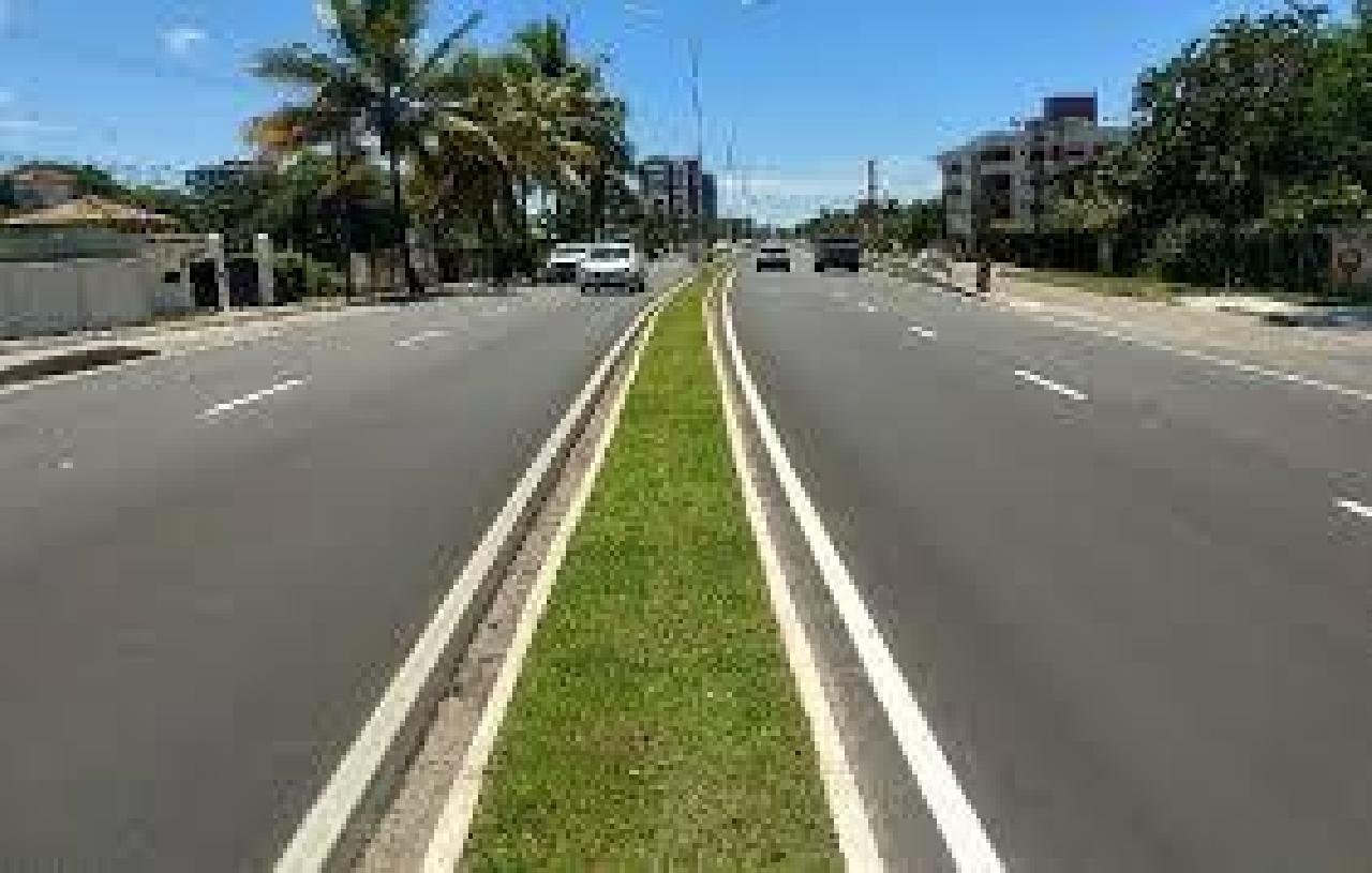 RODOVIA ILHÉUS-OLIVENÇA BA 001 TERÁ FAIXA DE PEDESTRES ELEVADA RODOVIA ILHÉUS-OLIVENÇA BA 001 TERÁ FAIXA DE PEDESTRES ELEVADA