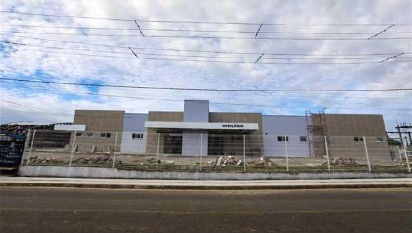 EM ILHÉUS, OBRAS DO HOSPITAL  MATERNO-INFANTIL ALCANÇAM  98% DE AVANÇO FÍSICO.