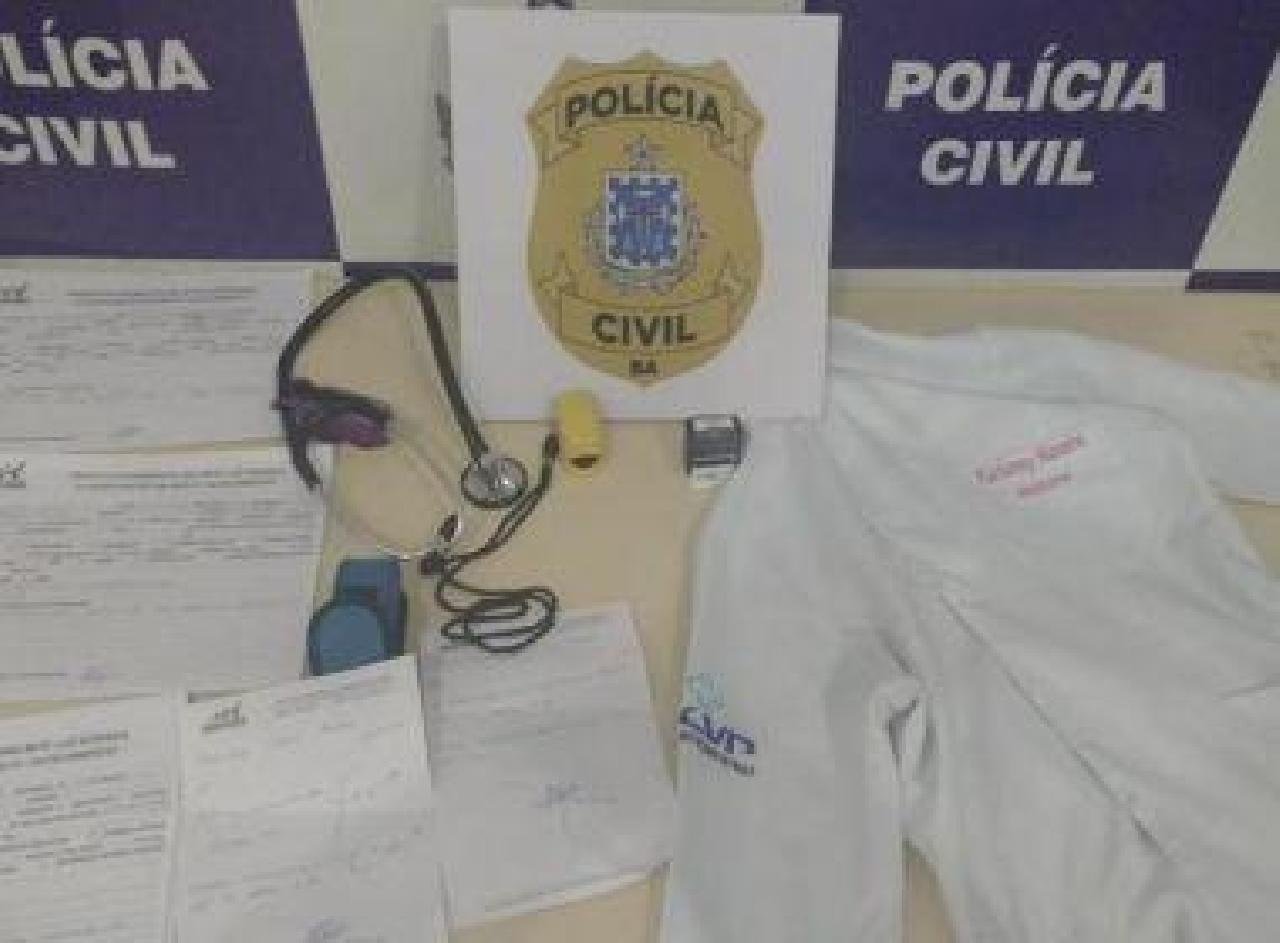CONTENDAS DO SINCORÁ: MULHER É PRESA POR EXERCER MEDICINA ILEGALMENTE CONTENDAS DO SINCORÁ: MULHER É PRESA POR EXERCER MEDICINA ILEGALMENTE