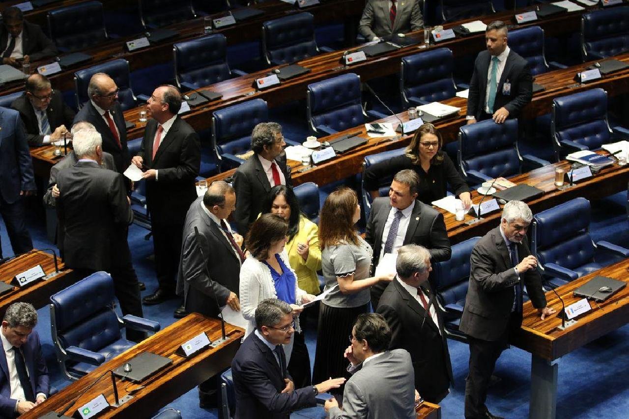 SENADO APROVA A AMPLIAÇÃO DE CAPITAL ESTRANGEIRO NA AVIAÇÃO