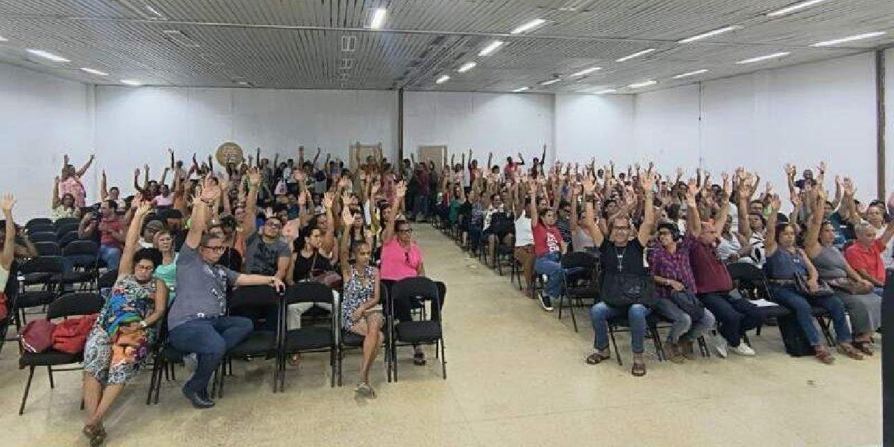 CATEGORIA DA EDUCAÇÃO EM ILHÉUS REJEITA PROPOSTA E SINALIZA PARALISAÇÃO