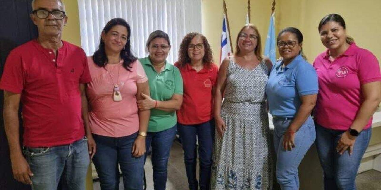 APPI DISCUTE TEMAS EDUCACIONAIS E PISO NACIONAL DO MAGISTÉRIO COM PREFEITA DE URUÇUCA APPI DISCUTE TEMAS EDUCACIONAIS E PISO NACIONAL DO MAGISTÉRIO COM PREFEITA DE URUÇUCA