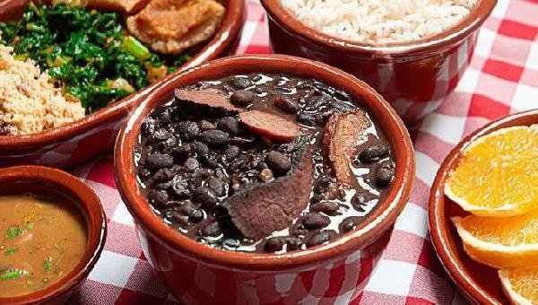 FEIJOADA BENEFICENTE DA APAE DE ILHÉUS ACONTECE NESTA QUARTA (27)