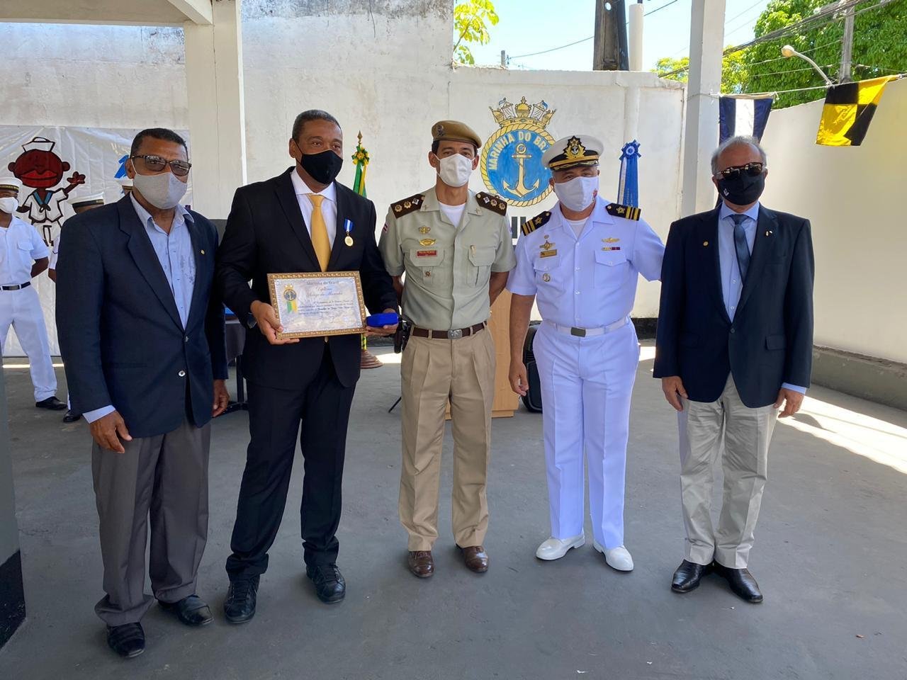 MARINHA DO BRASIL HOMENAGEIA AMIGOS EM ILHÉUS MARINHA DO BRASIL HOMENAGEIA AMIGOS EM ILHÉUS