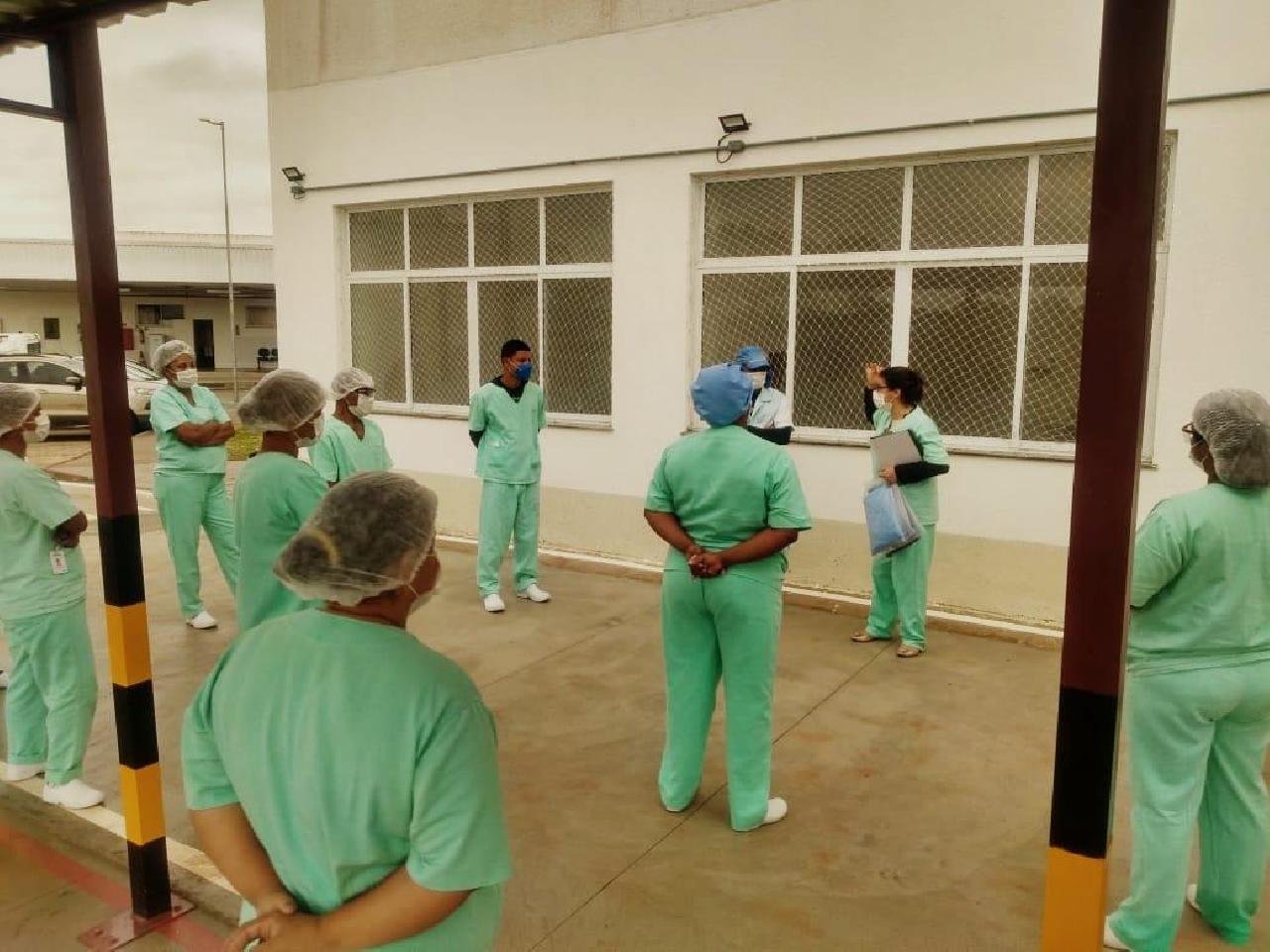 HOSPITAL REGIONAL COSTA DO CACAU REFORÇA DESINFECÇÃO E ATUALIZA TREINAMENTOS PARA EQUIPE HOSPITAL REGIONAL COSTA DO CACAU REFORÇA DESINFECÇÃO E ATUALIZA TREINAMENTOS PARA EQUIPE