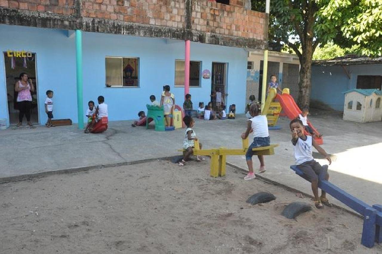 HNB E ASSOCIAÇÃO NOVO CÉU POTENCIALIZAM ESCOLINHA PADRE GIUSEPPE BONOMI, NO IGUAPE HNB E ASSOCIAÇÃO NOVO CÉU POTENCIALIZAM ESCOLINHA PADRE GIUSEPPE BONOMI, NO IGUAPE