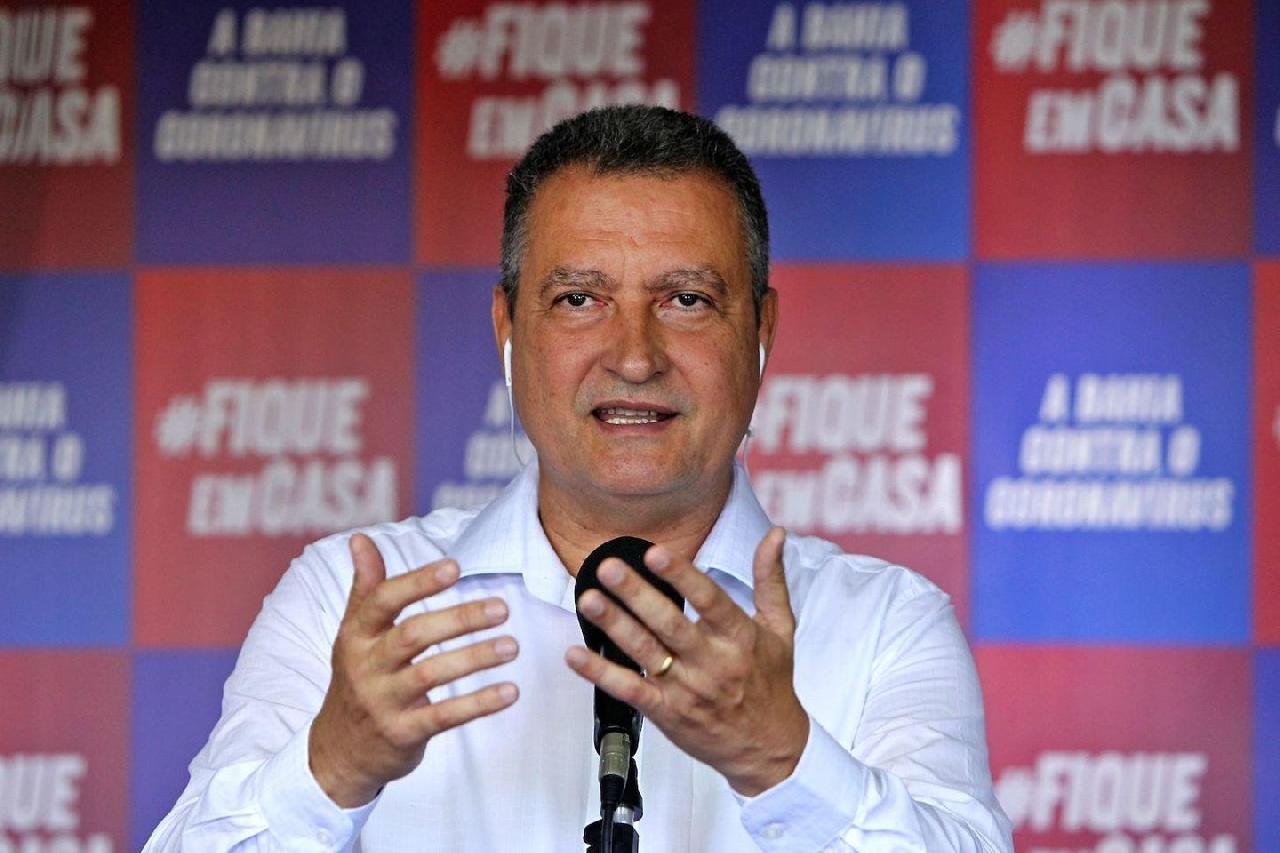 EM ILHÉUS, RUI ENTREGA DUPLICAÇÃO DA BA 001 E ASSINA ORDEM DE SERVIÇO PARA CONSTRUÇÃO DE DOIS COLÉGIOS EM ILHÉUS, RUI ENTREGA DUPLICAÇÃO DA BA 001 E ASSINA ORDEM DE SERVIÇO PARA CONSTRUÇÃO DE DOIS COLÉGIOS