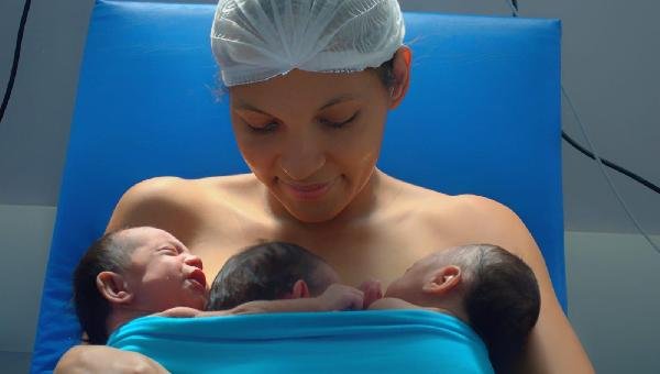 NASCEM AS PRIMEIRAS TRIGÊMEAS DO HOSPITAL MATERNO INFANTIL DR. JOAQUIM SAMPAIO