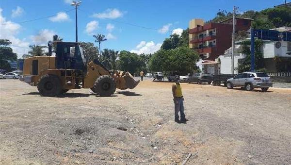 BARRAQUEIROS E AMBULANTES DA PRAIA DO CRISTO SÃO NOTIFICADOS